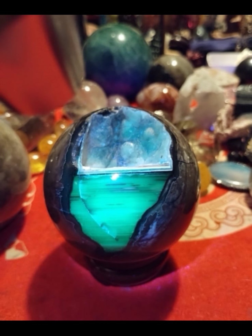 Volcano agate sphere - Picture 10 of 11